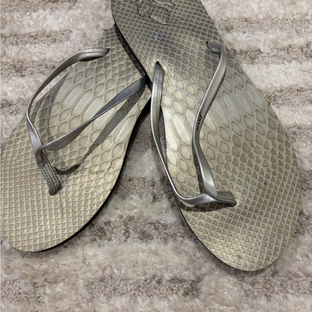Reef Metallic Silver Flip Flops